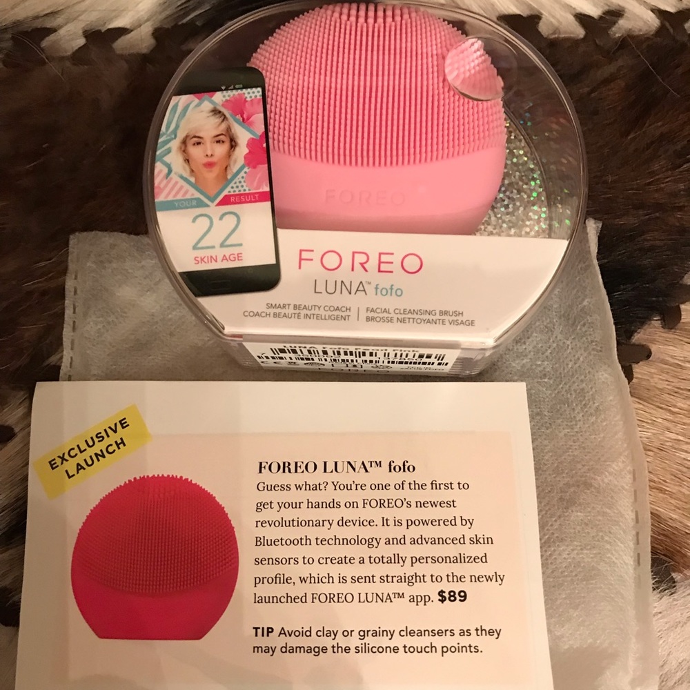 NWT BLUETOOTH FOREO LUNA FACE CLEANER